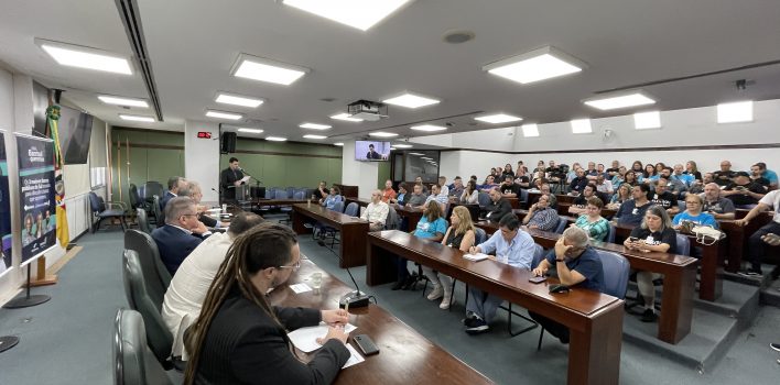 Lançado fórum itinerante de debates sobre o papel público do sistema financeiro gaúcho