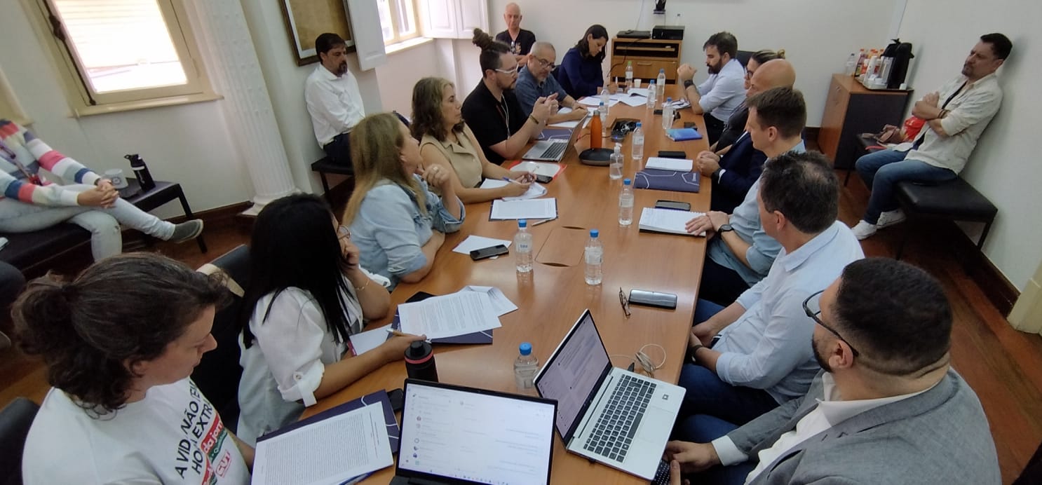 COE e Banrisul iniciam negociações sobre PPR